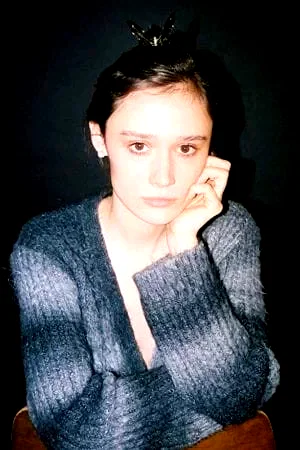  Gloria Cole