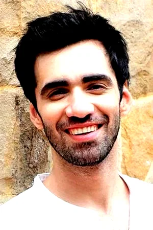  Avinash Tiwary
