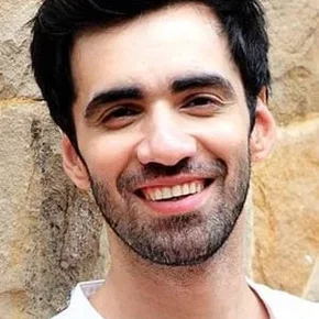 Photo star :  Avinash Tiwary