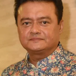 Photo star :  Saswata Chatterjee