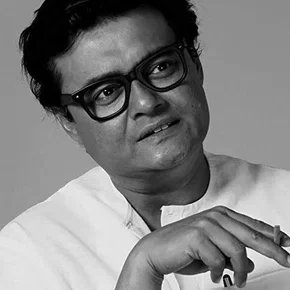 Photo star :  Saswata Chatterjee
