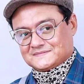 Photo star :  Saswata Chatterjee