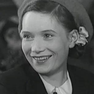  Anna Komolova