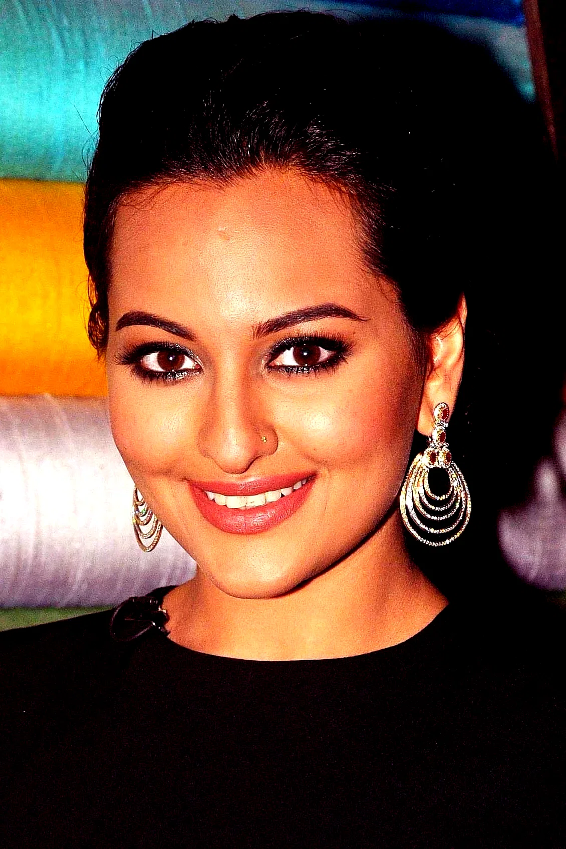  Sonakshi Sinha