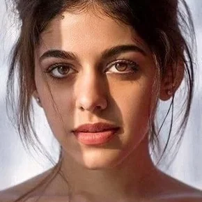 Photo star :  Alaya F