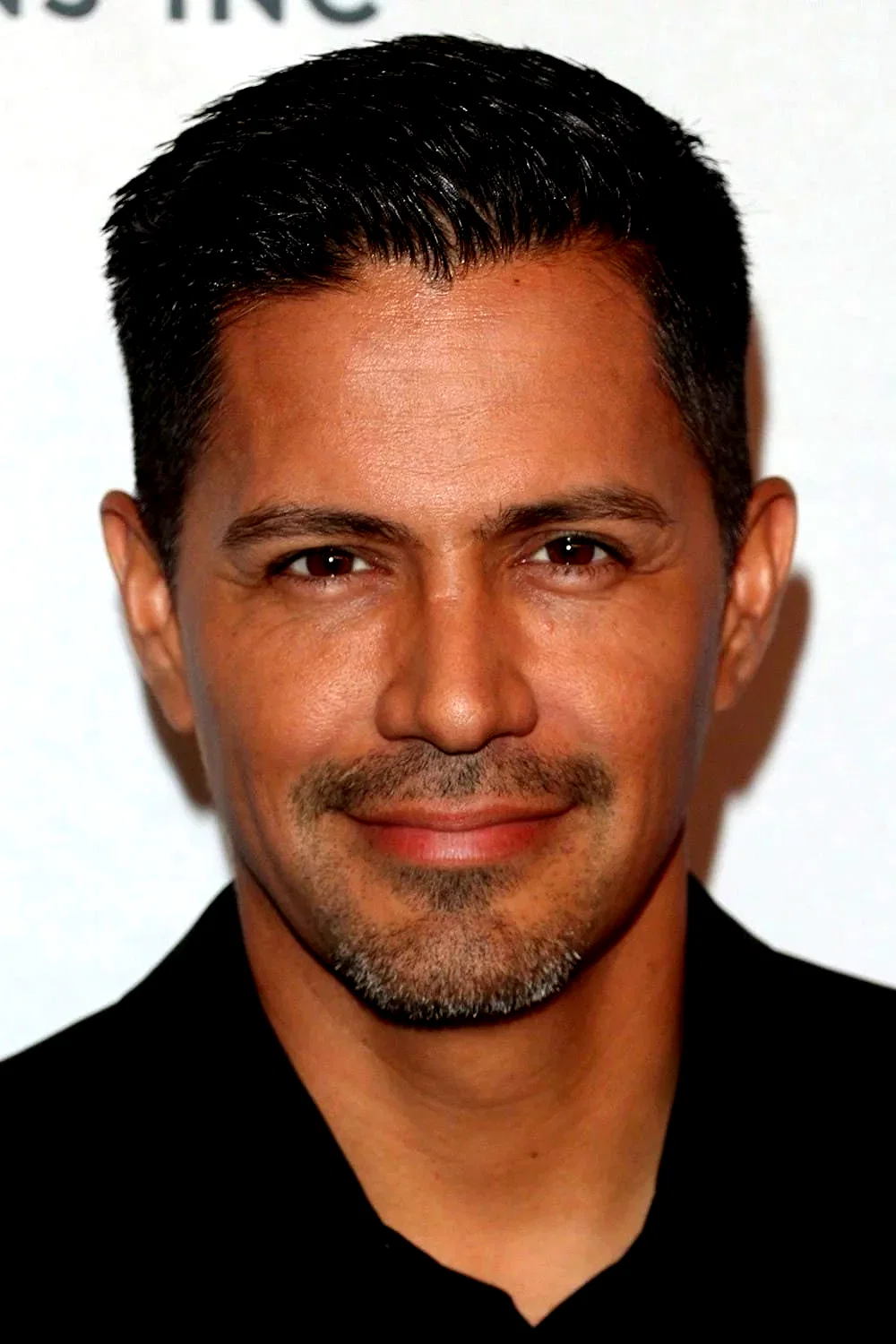 Jay Hernandez