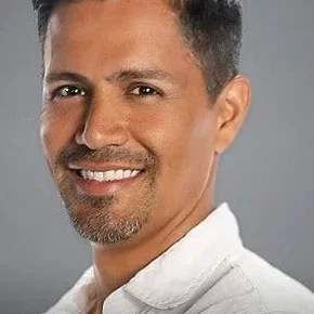 Photo star : Jay Hernandez