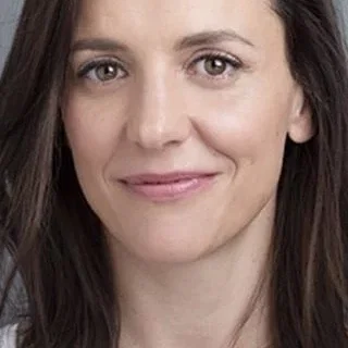  Paula Morado