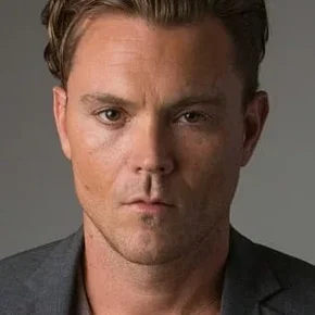 Photo star : Clayne  Crawford
