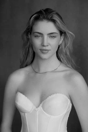  Daisy Jelley