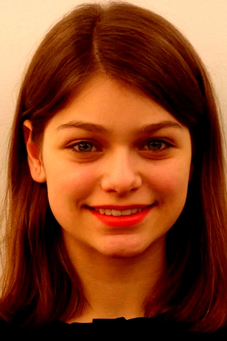  Catharine Daddario