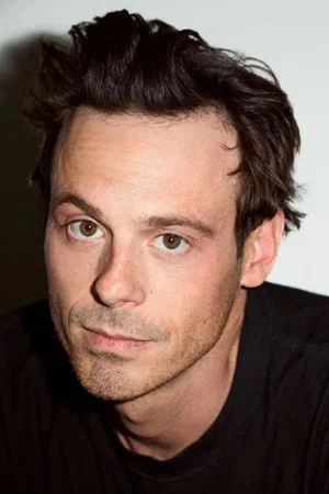 Scoot McNairy photo
