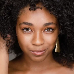 Photo star :  Simone Joy Jones