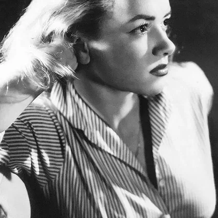  Olga Zubarry