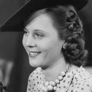  Aída Luz