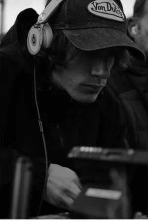  Simon Brocard photo