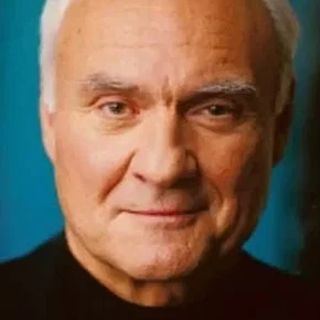 Photo star : Kenneth Welsh