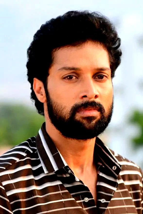 Santhosh Prathap