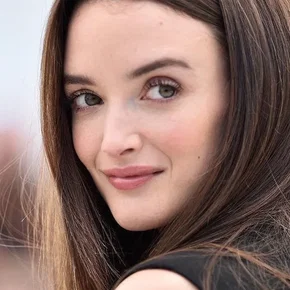 Photo star : Charlotte Le Bon
