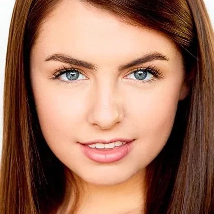  Addyson Bell