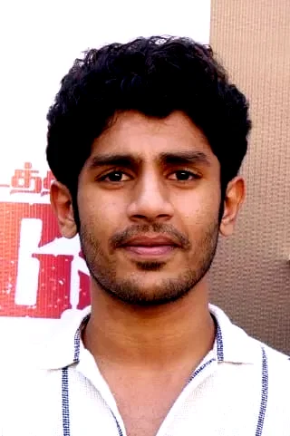  Hridhu Haroon