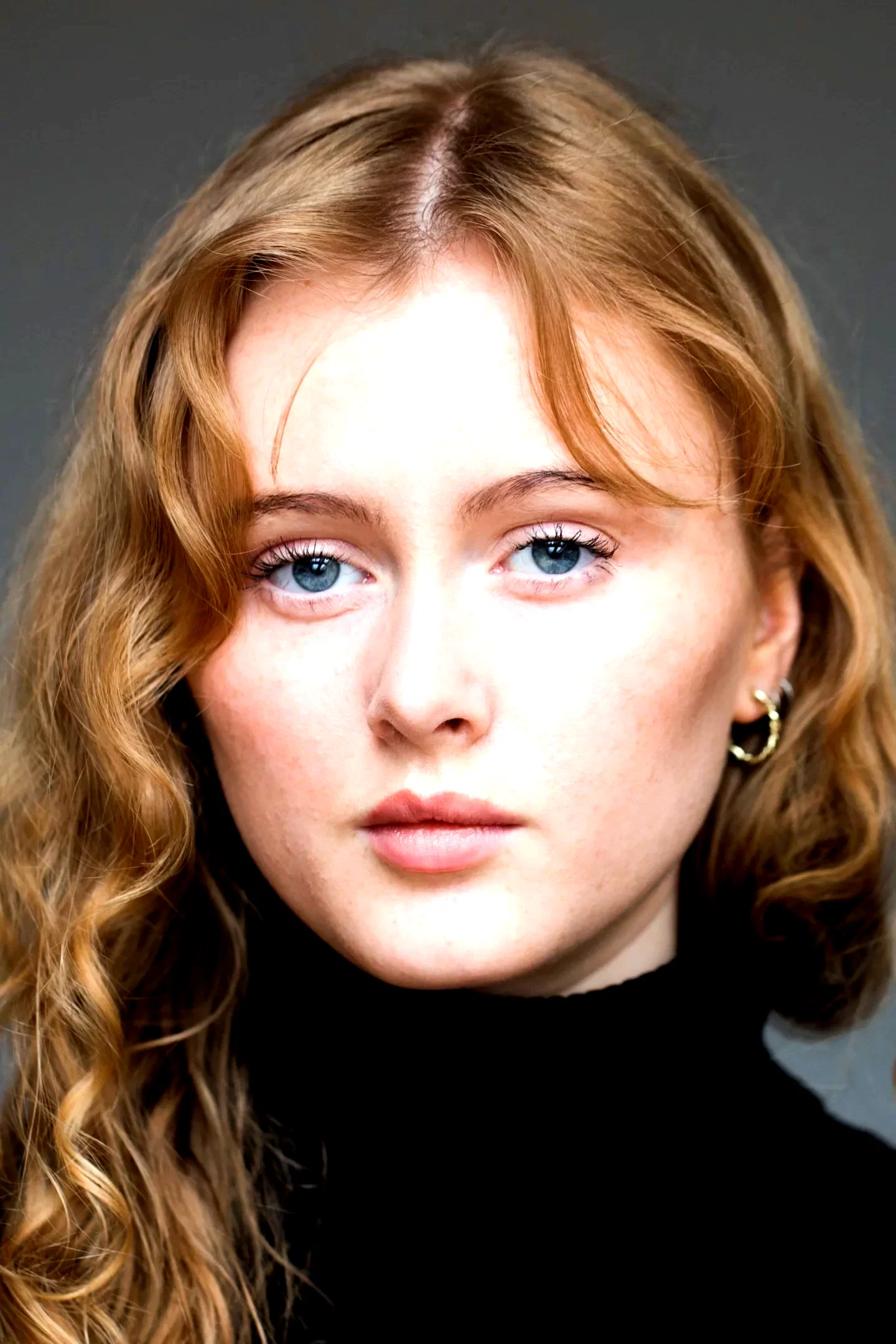  Elín Hall