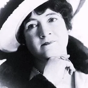 Photo star :  May Wallace