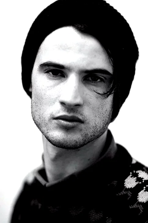 Tom Sturridge