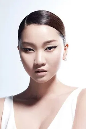  Jang Yoon-ju photo