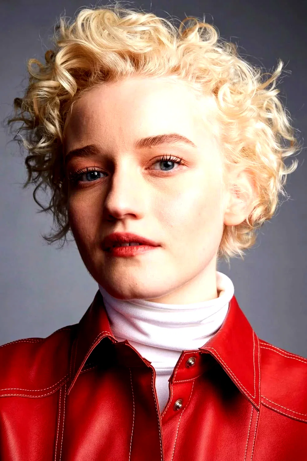 Julia Garner