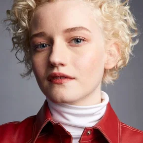 Photo star : Julia Garner