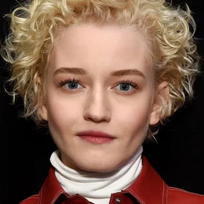 Photo star : Julia Garner