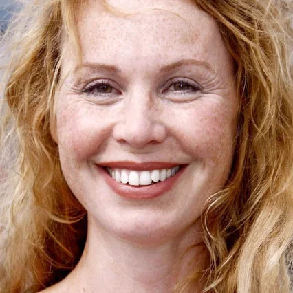 Carole Richert
