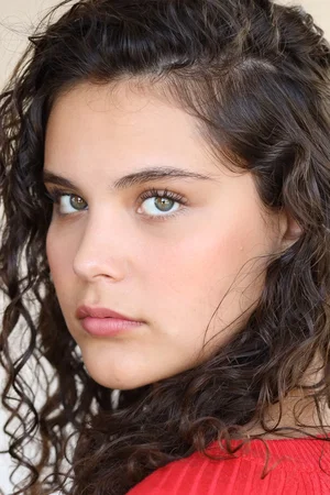  Isabelle Anaya photo