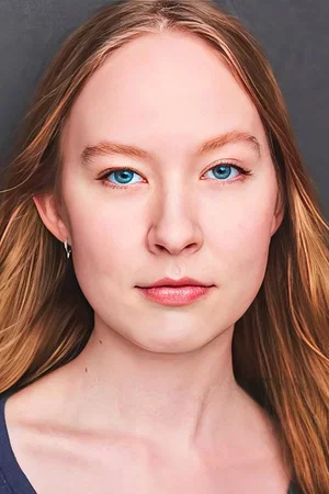  Olivia Simmons photo