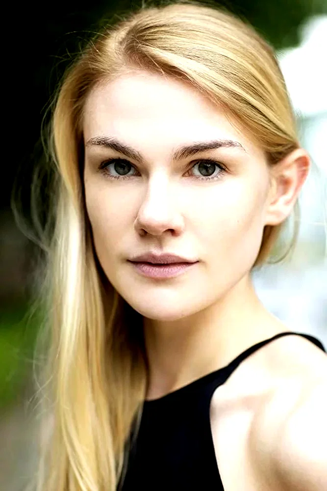  Eleanor Williams