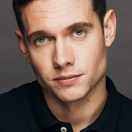 Tom Brittney