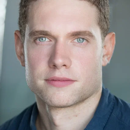  Tom Brittney