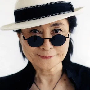 Photo star :  Yoko Ono