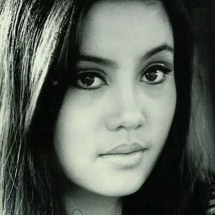  Polly Shang-Kuan Ling-Feng