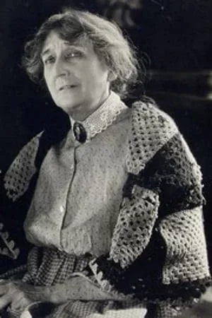 Tempe Pigott photo
