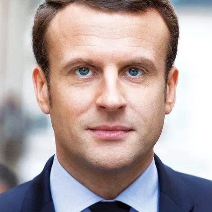  Emmanuel Macron