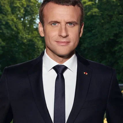  Emmanuel Macron