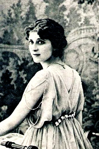 Yvette Andreyor
