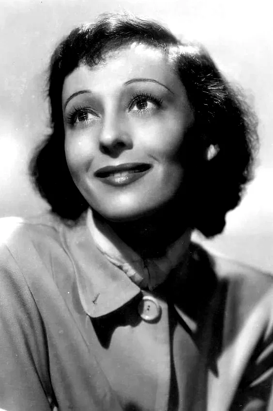  Luise Rainer