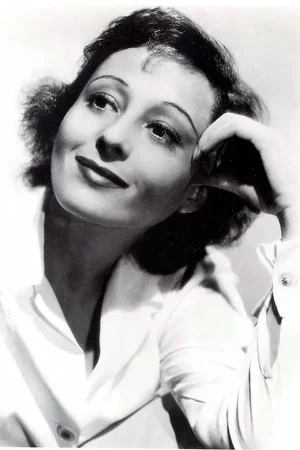  Luise Rainer photo
