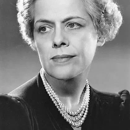  Janet Beecher