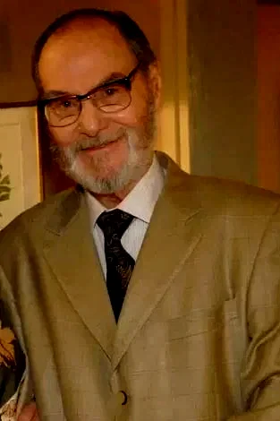 Leonardo Villar