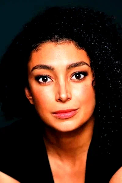  Riana Duce