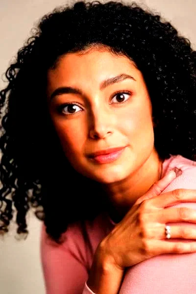  Riana Duce